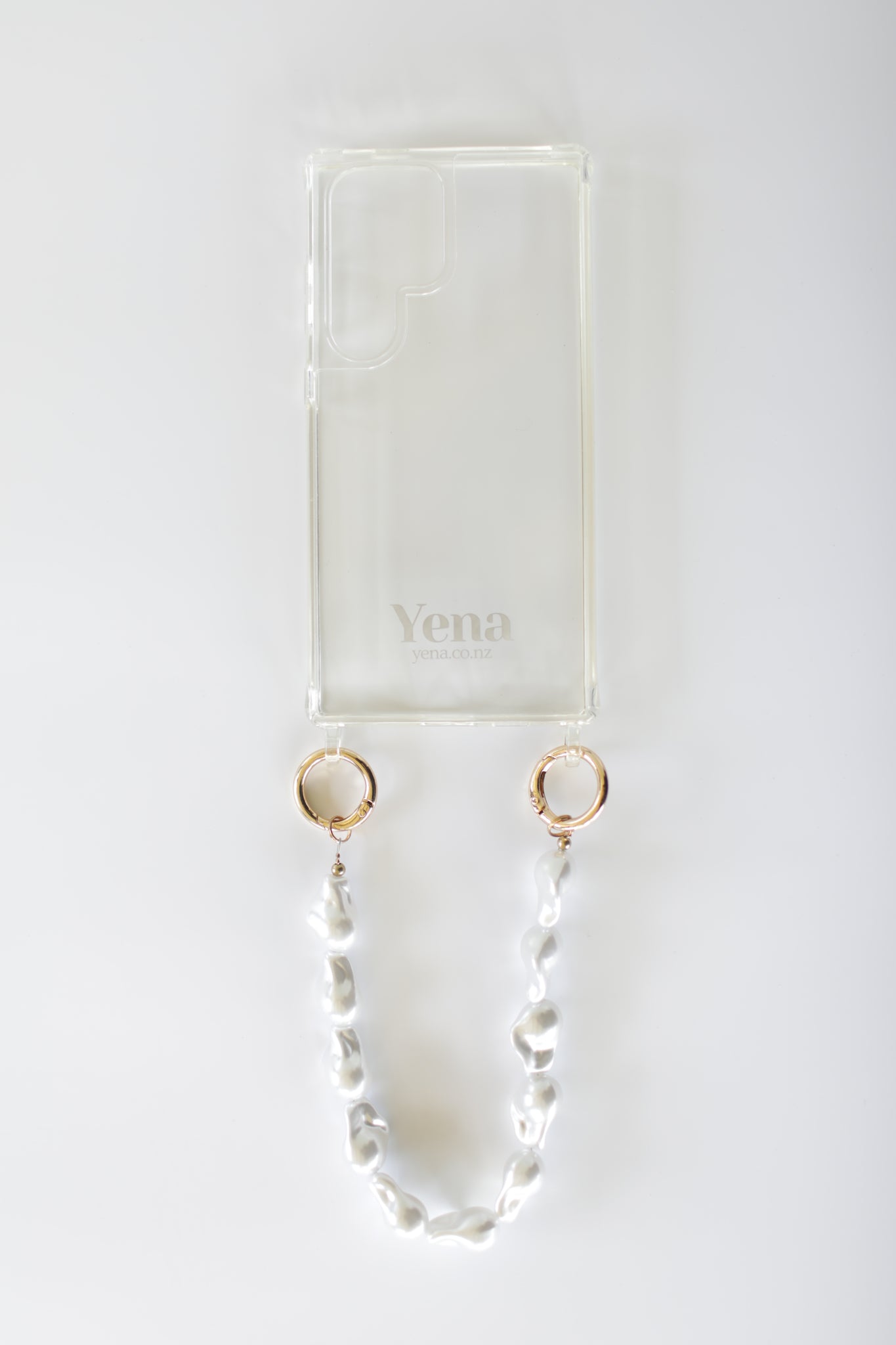 Baroque Pearl Wristlet