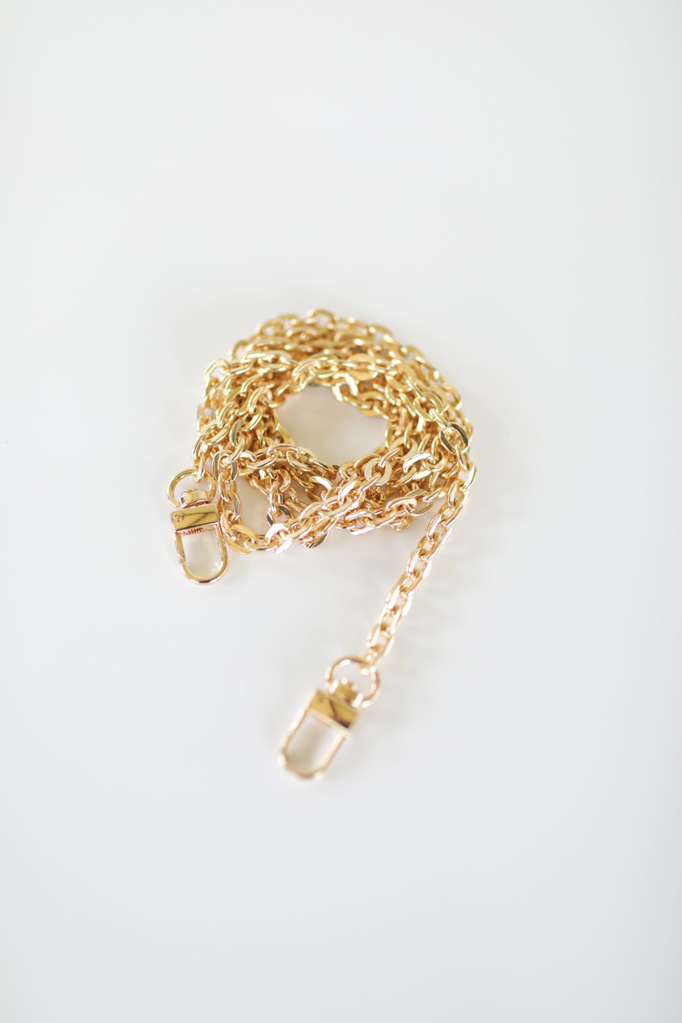 Thei Gold Phone Chain